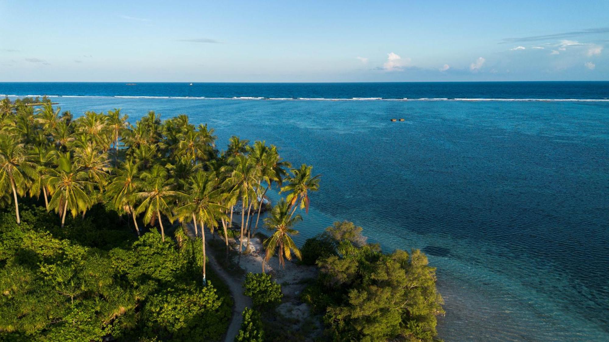 Dhiffushi Inn Exterior photo